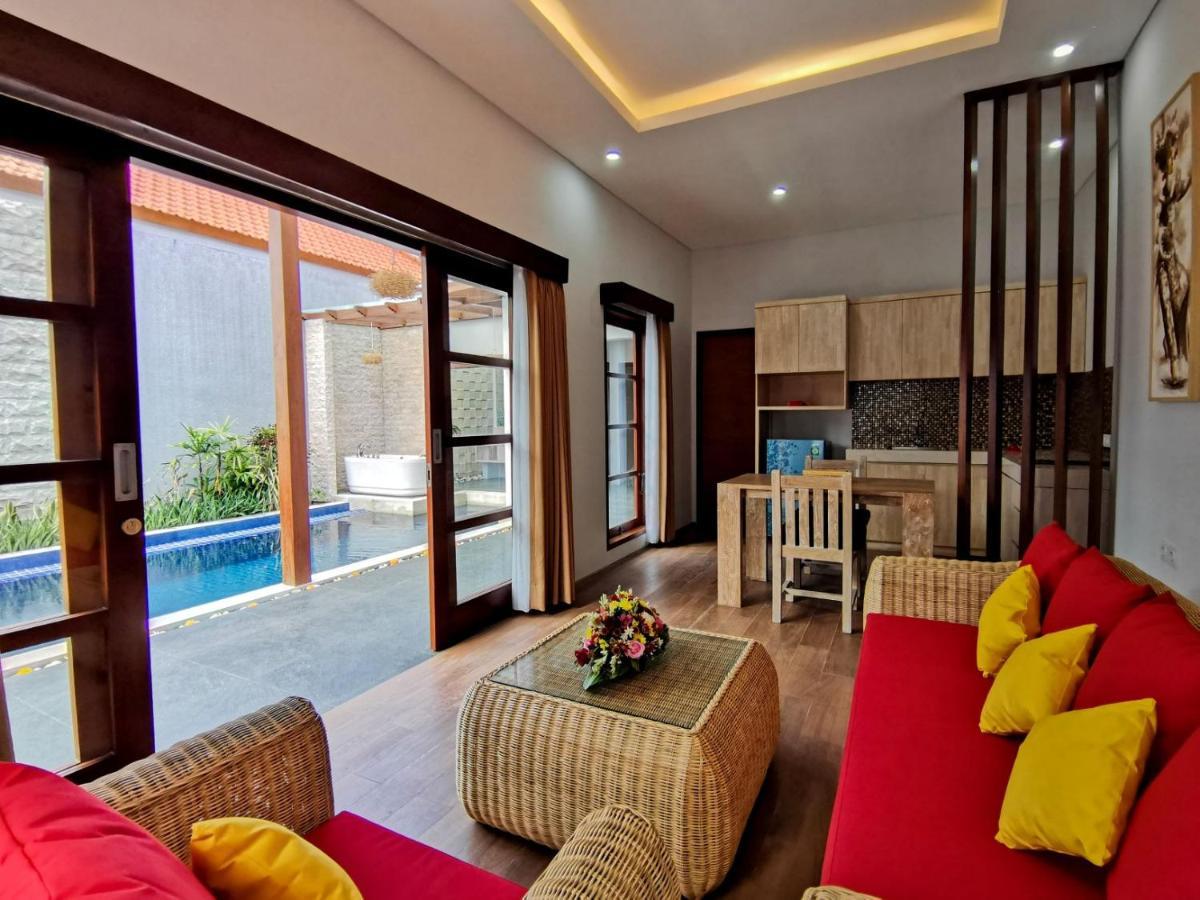 Kuta Puri Bungalows, Villas And Resort Eksteriør billede