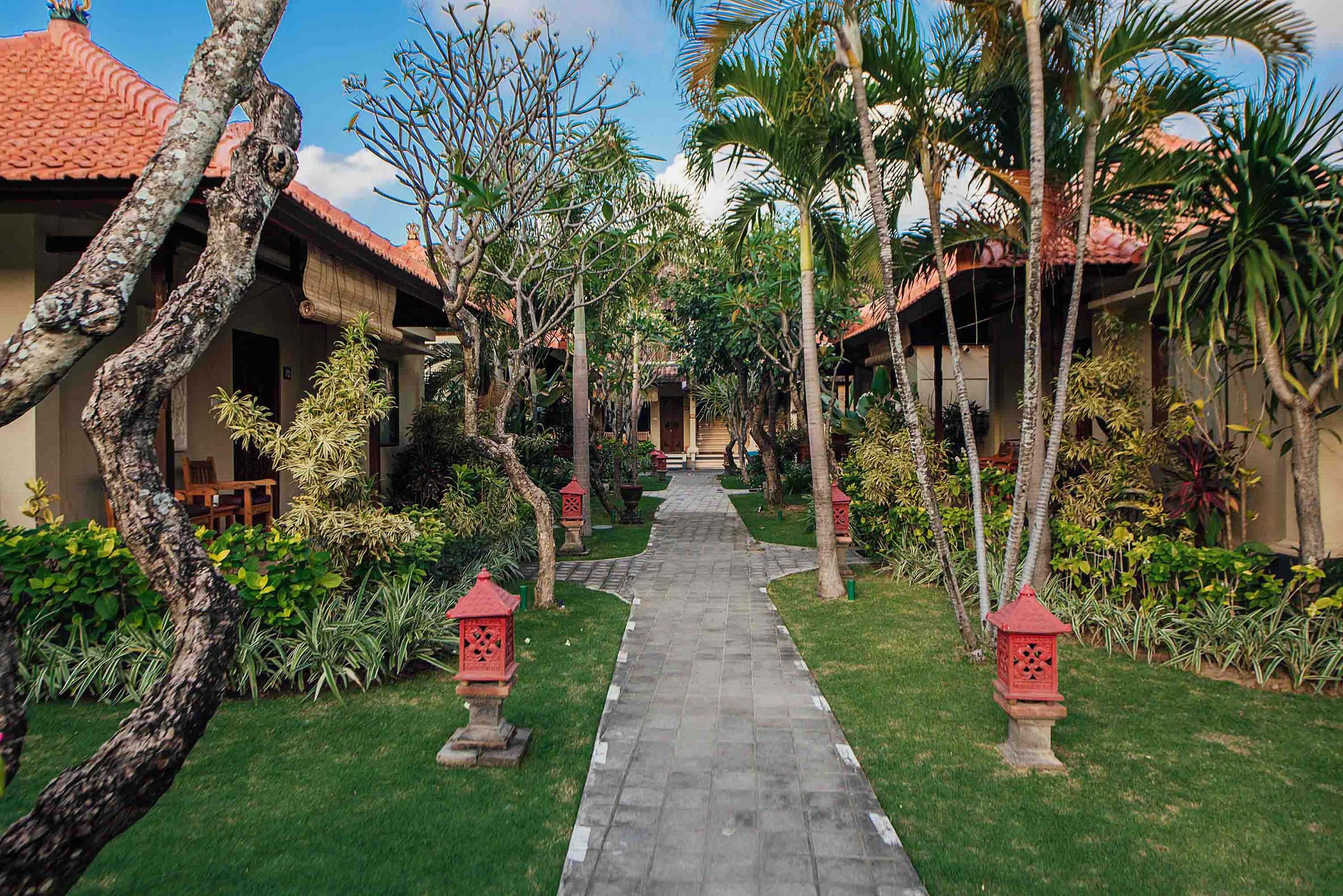 Kuta Puri Bungalows, Villas And Resort Eksteriør billede