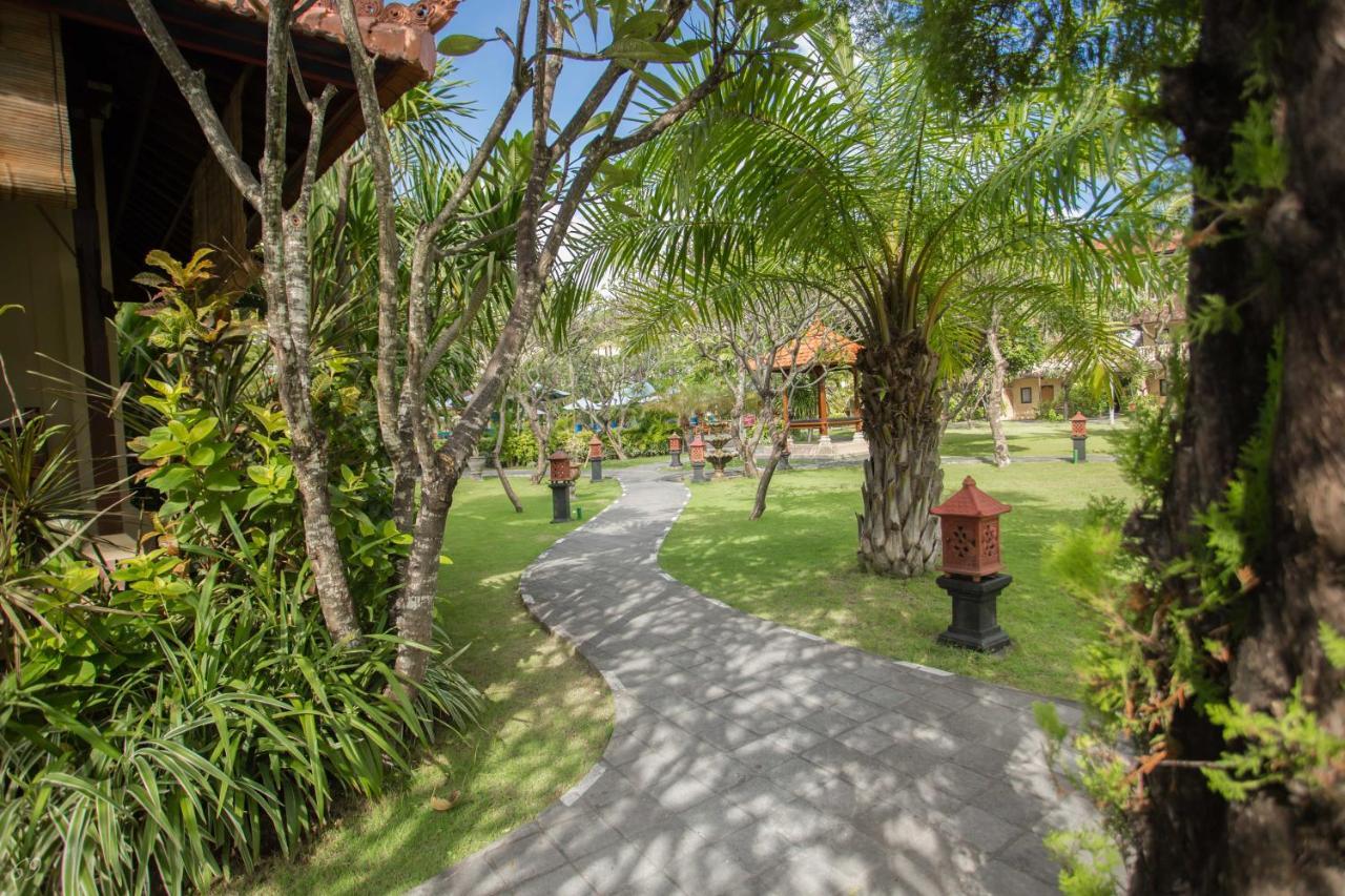 Kuta Puri Bungalows, Villas And Resort Eksteriør billede
