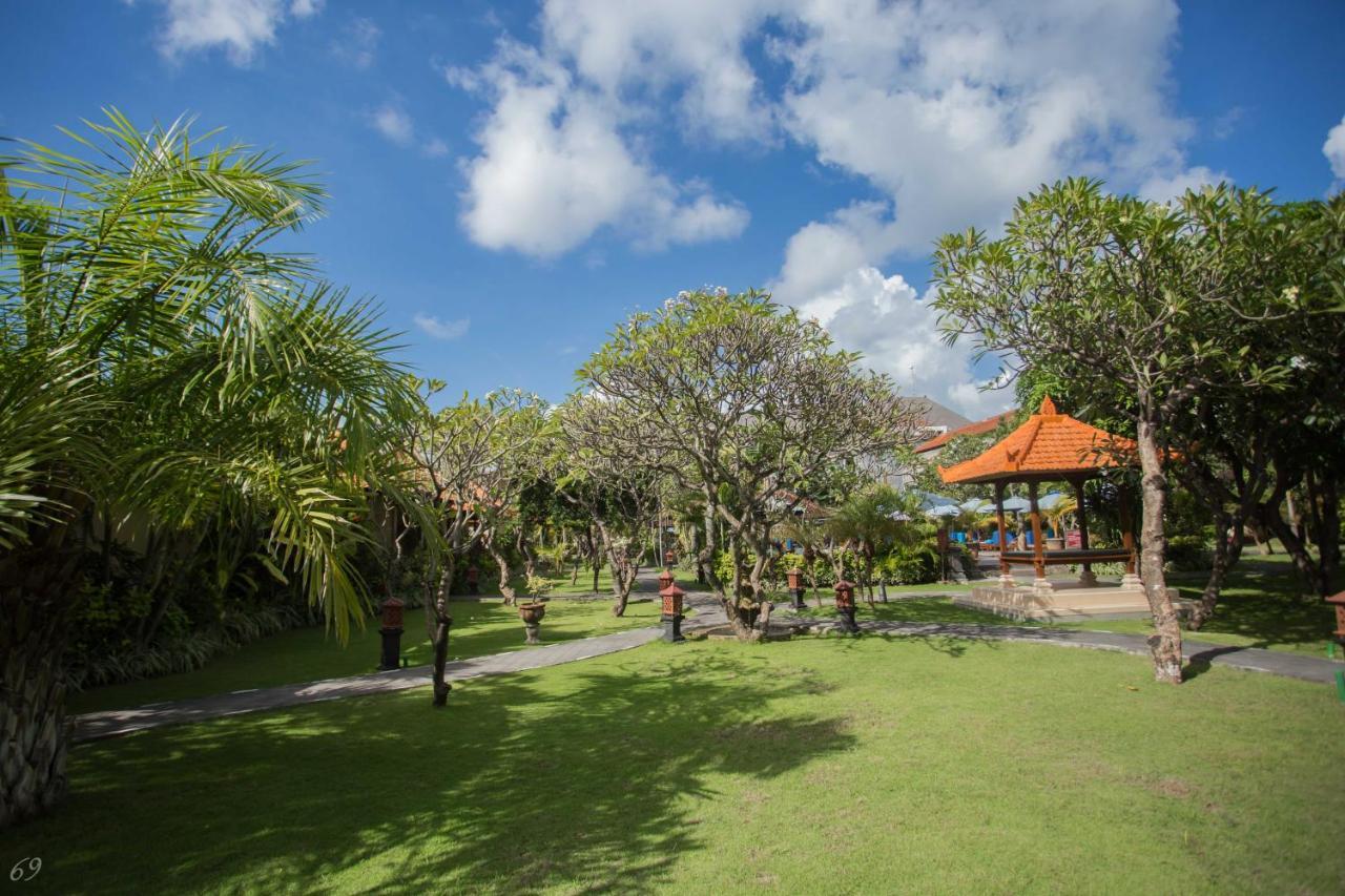 Kuta Puri Bungalows, Villas And Resort Eksteriør billede